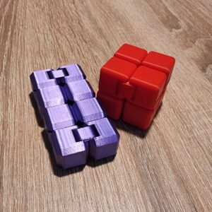 Evighedsterning (Infinity Cube) – Fidget toy til ro, fokus og sjov